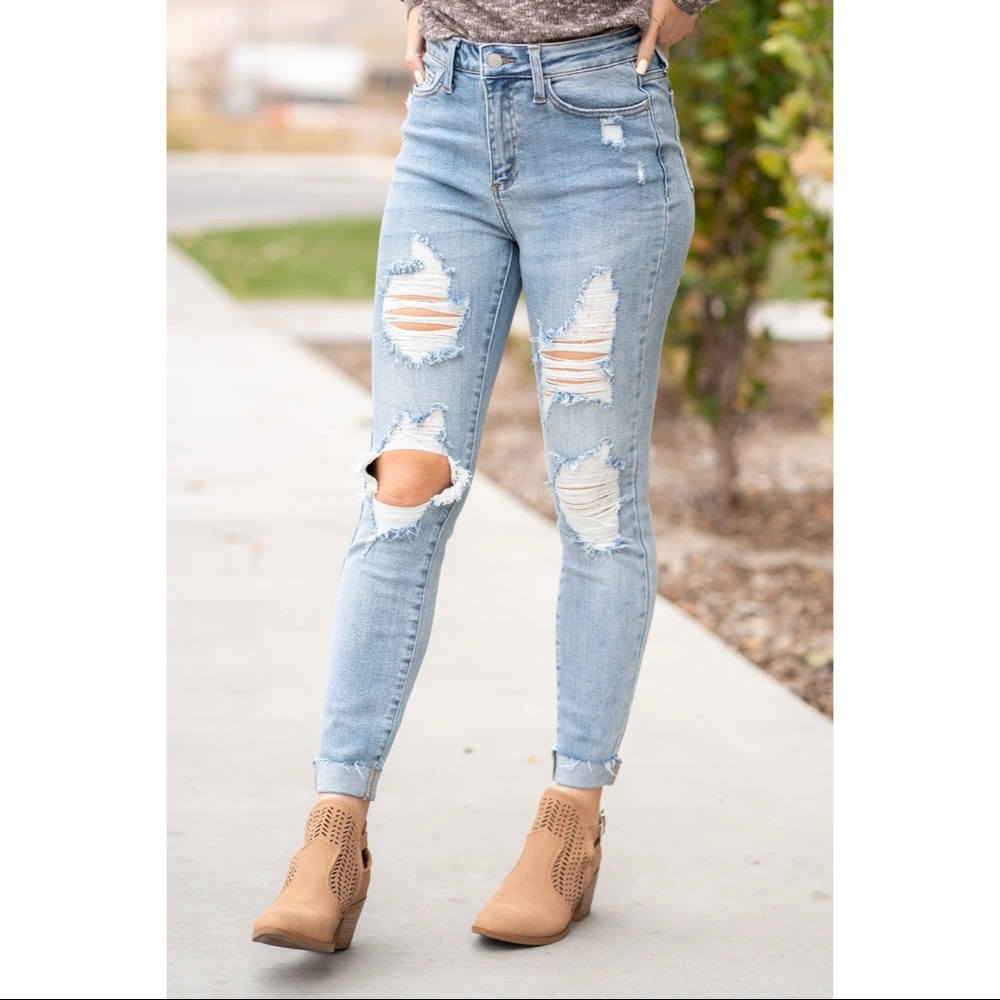 Judy Blue High Rise Cuffed Jeans 15